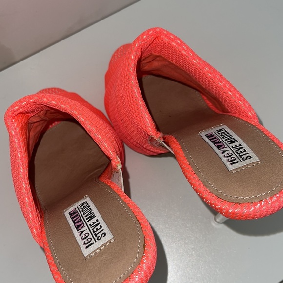 Steve Madden X IGGY Azalea Coral PUMPS - Picture 2 of 5